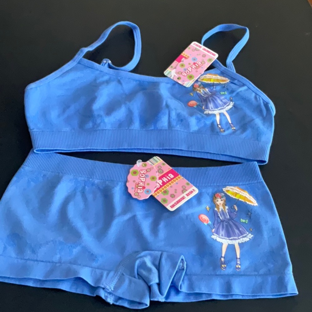 🌺$3.00 final price-Sophia Blue T-Strap Kids Matching Set